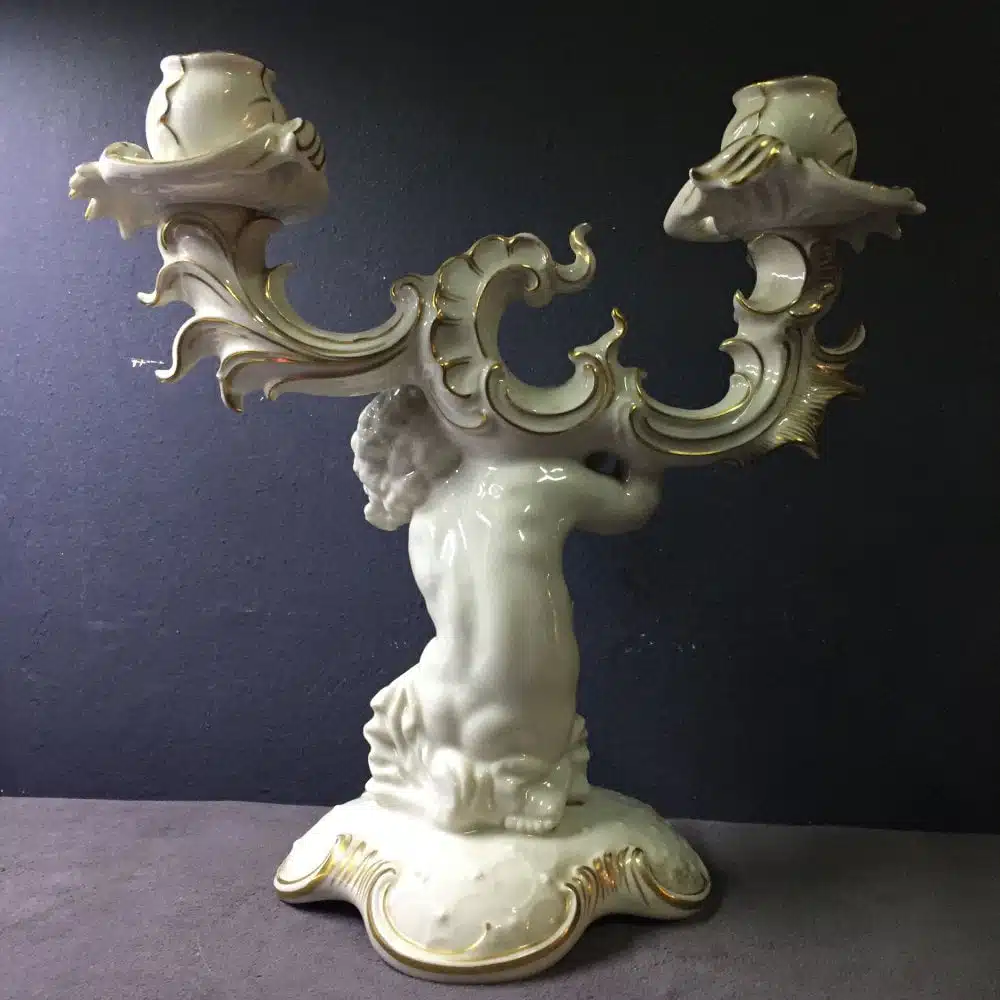 Par de Candelabros en porcelana - Imagen 4