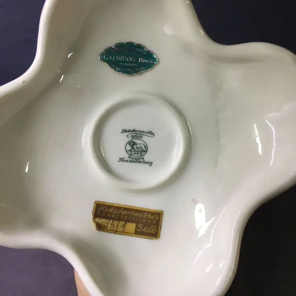 Par de Candelabros en porcelana - Imagen 3