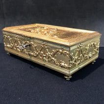 Caja Alhajero en bronce 1920,