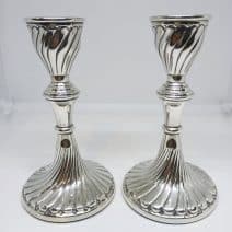 Par de Candelabros estilo Ingles en Plata 1930